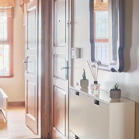 Wooden At The Heart Of Besiktas, Full Flat * Provincia di Istanbul