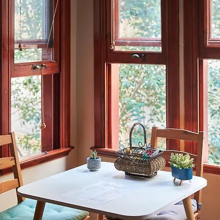 Appartamento Wooden At The Heart Of Besiktas, Full Flat Provincia di Istanbul