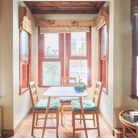 Appartamento Wooden At The Heart Of Besiktas, Full Flat *